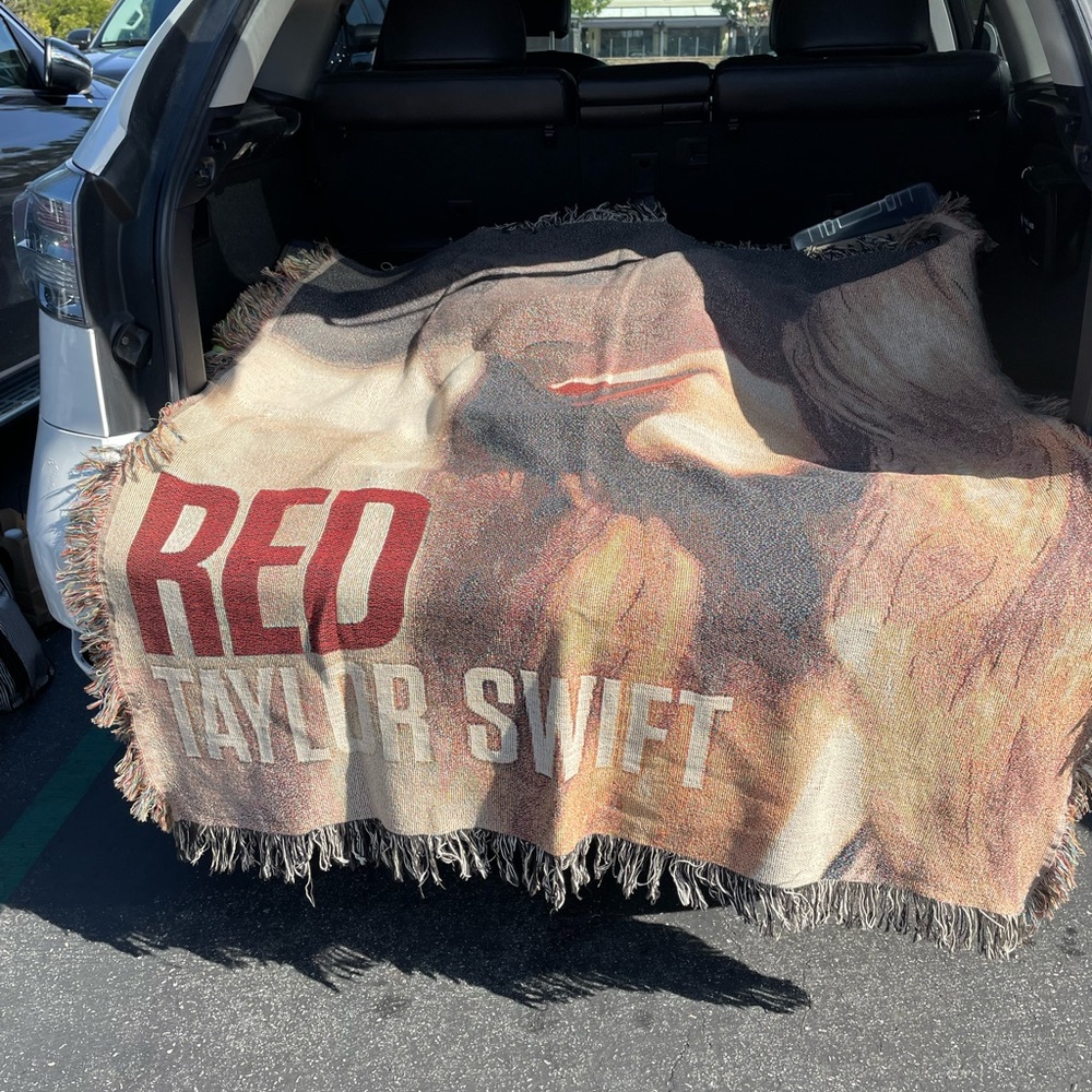 Taylor Swift 2012 Red Album Woven Throw Blanket